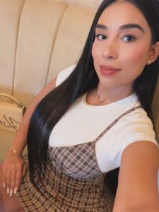 603939409: Chica busca chico en Barcelona