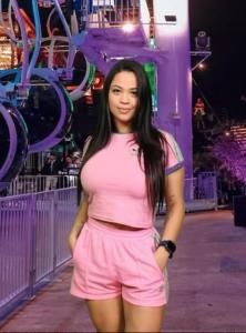 633031282: Chica busca chico en Barcelona