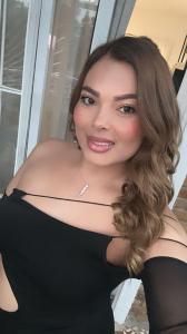 607021704: Chica busca chico en Sevilla