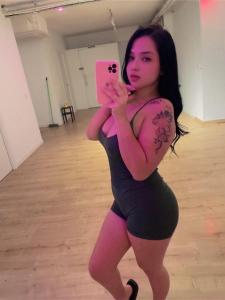 666376395: Chica busca chico en Barcelona