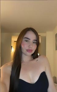 645230201: Chica busca chico en Barcelona