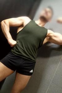 633231021: Chico busca chica en Málaga