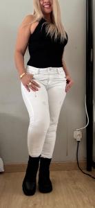 604361449: Chica busca chico en Madrid