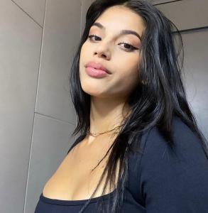 614892322: Chica busca chico en Madrid