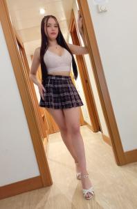 631402326: Chica busca chico en Barcelona