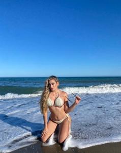 610684435: Chica busca chico en Tenerife