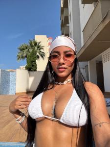 617746381: Chica busca chico en Madrid