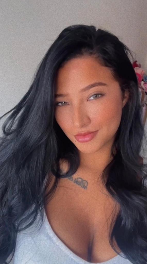 Chica busca chico en Granada: 