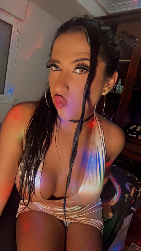 634313790: Travesti en Orense