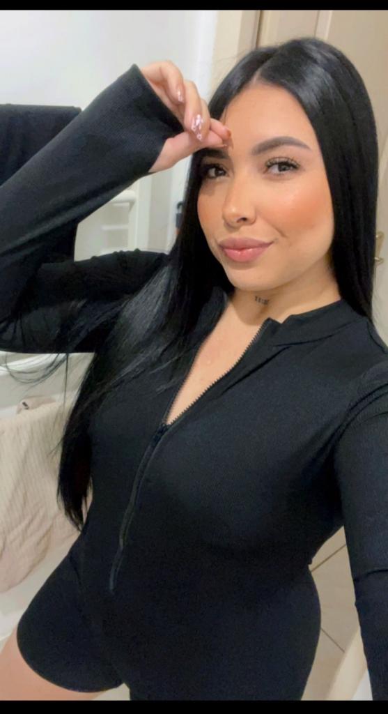 Chica busca chico en Ibiza: 