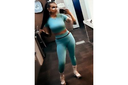 641435133: Chica busca chico en Cantabria