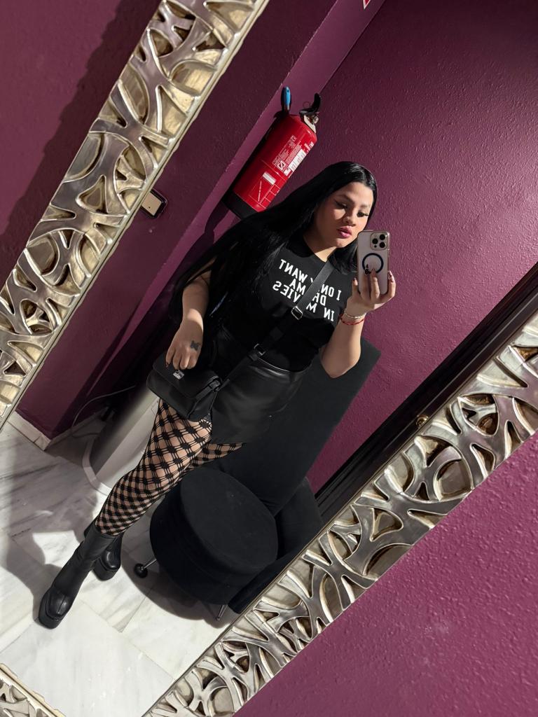 Chica busca chico en Sevilla: 