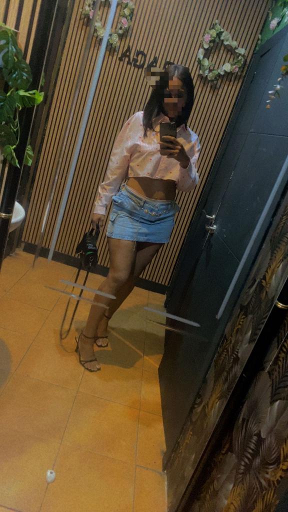 624814282: Chica busca chico en Pontevedra