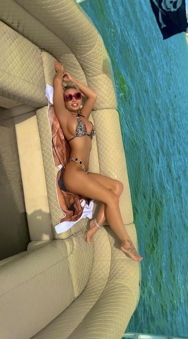 Chica busca chico en Tenerife: 