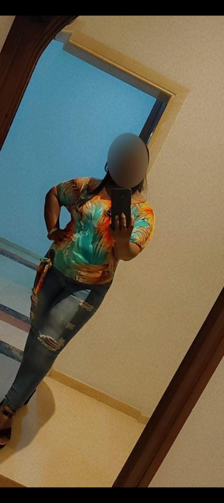 Chica busca chico en Tenerife: 