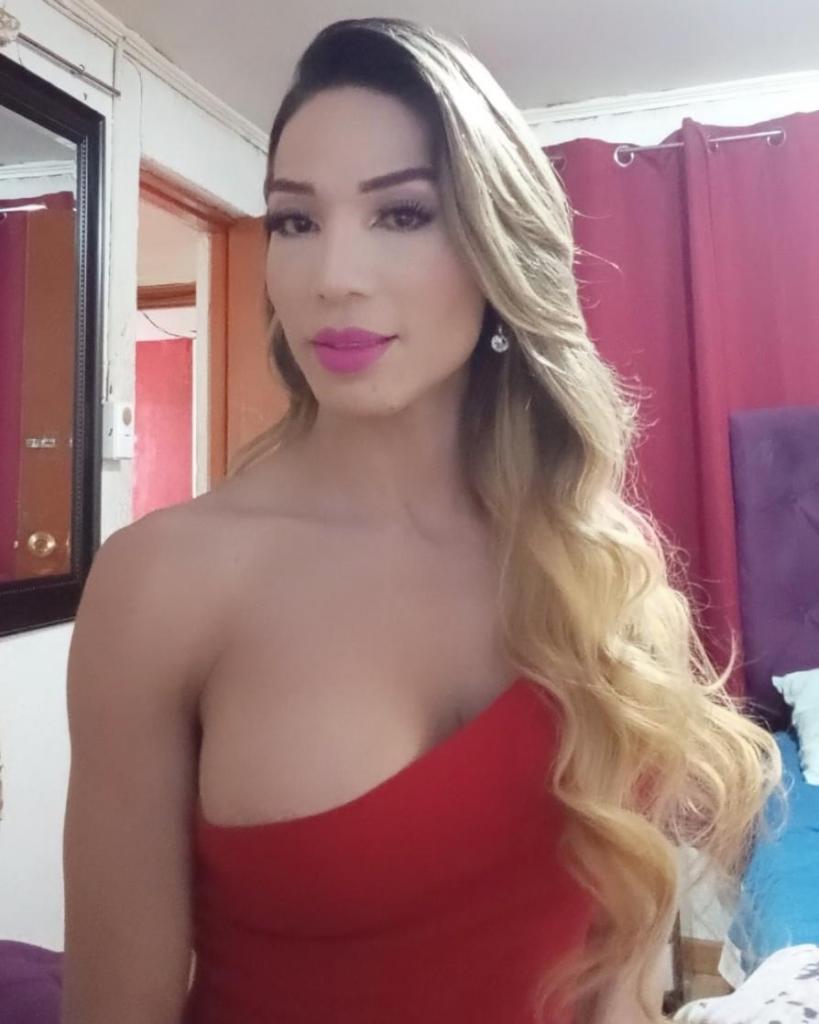 669333917: Travesti en Cádiz