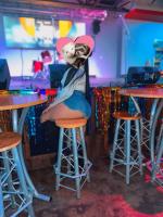 613412481: Chica busca chico en Madrid