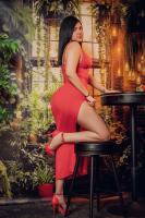 617746381: Chica busca chico en Madrid