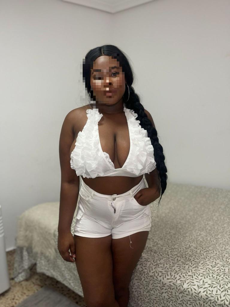 614093487: Chica busca chico en Valencia