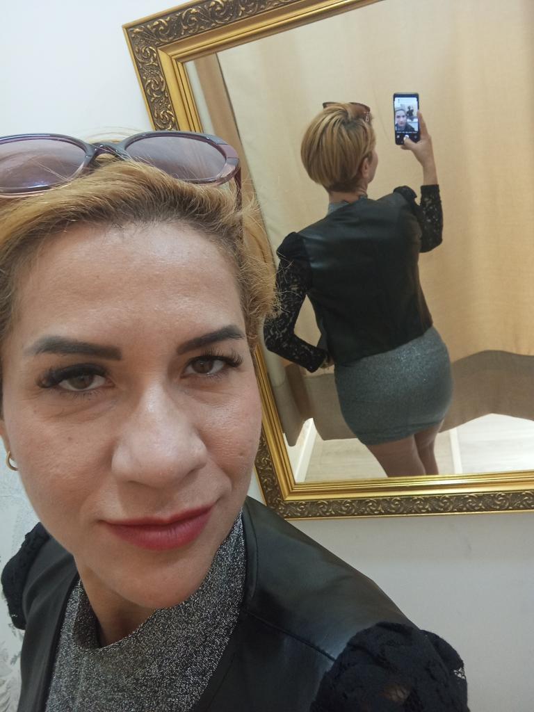 672017347: Chica busca chico en Cádiz