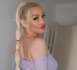 Chica busca chico en Almería: 