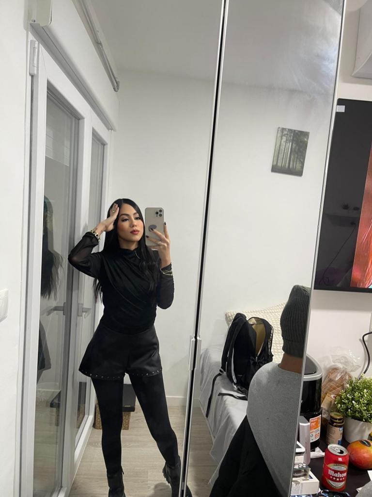 Chica busca chico en Barcelona: 