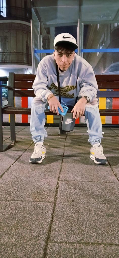 Chico busca chica en Madrid: 