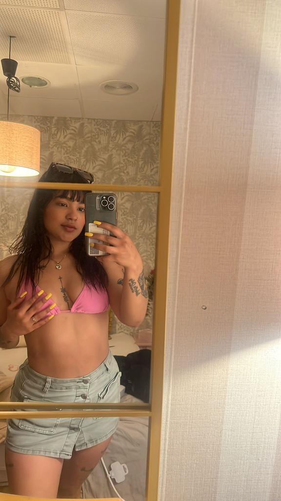 Chica busca chico en Valencia: Chica busca chico