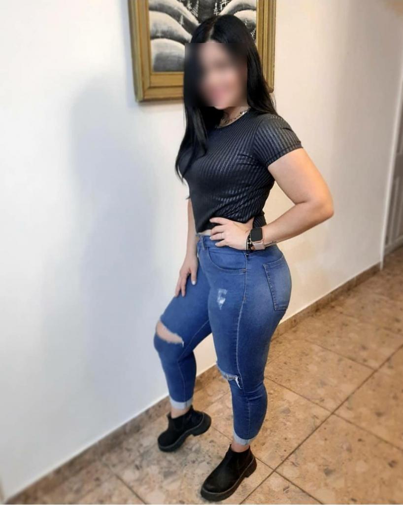 Chica busca chico en Madrid: Chica busca chico
