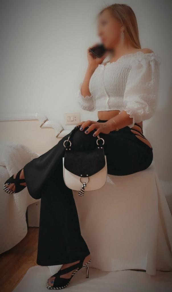 Chica busca chico en La Coruña: 