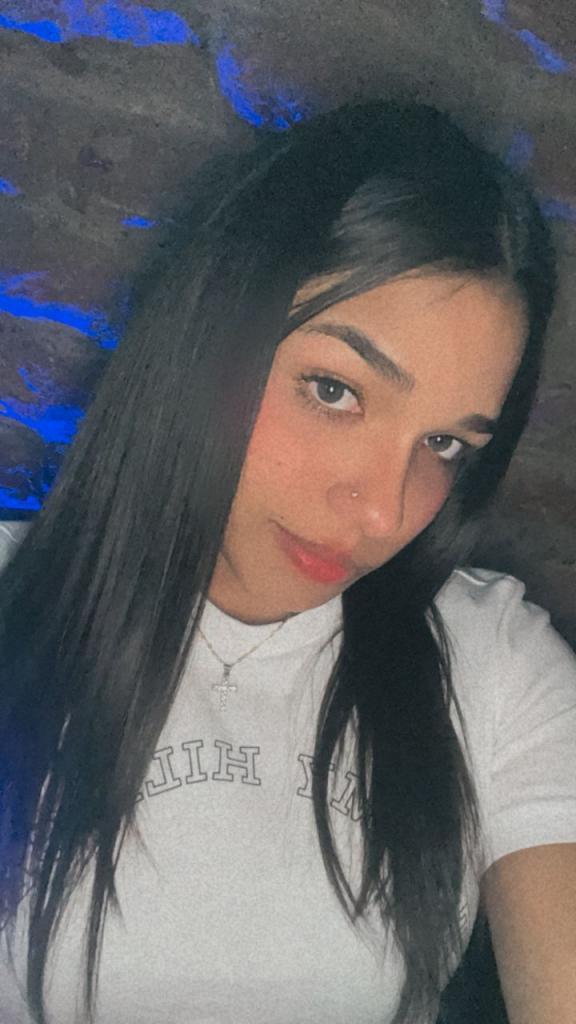 Chica busca chico en Almería: 