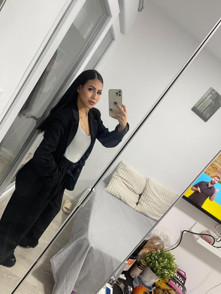 Chica busca chico en Barcelona: 