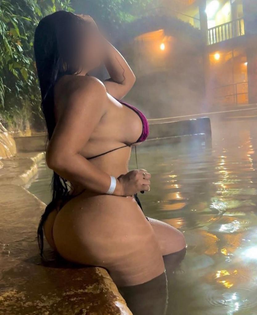 Chica busca chico en Almería: 