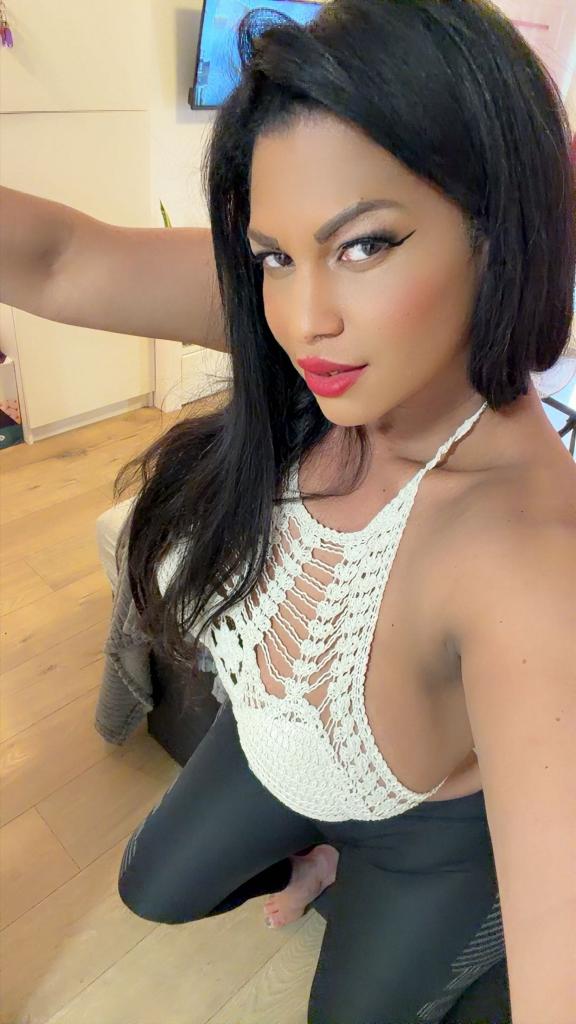 672949961: Travesti en Alicante