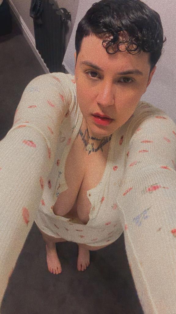 631515025: Chica busca chico en Ibiza