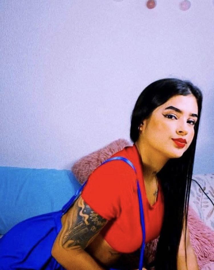 Chica busca chico en Huelva: Chica busca chico