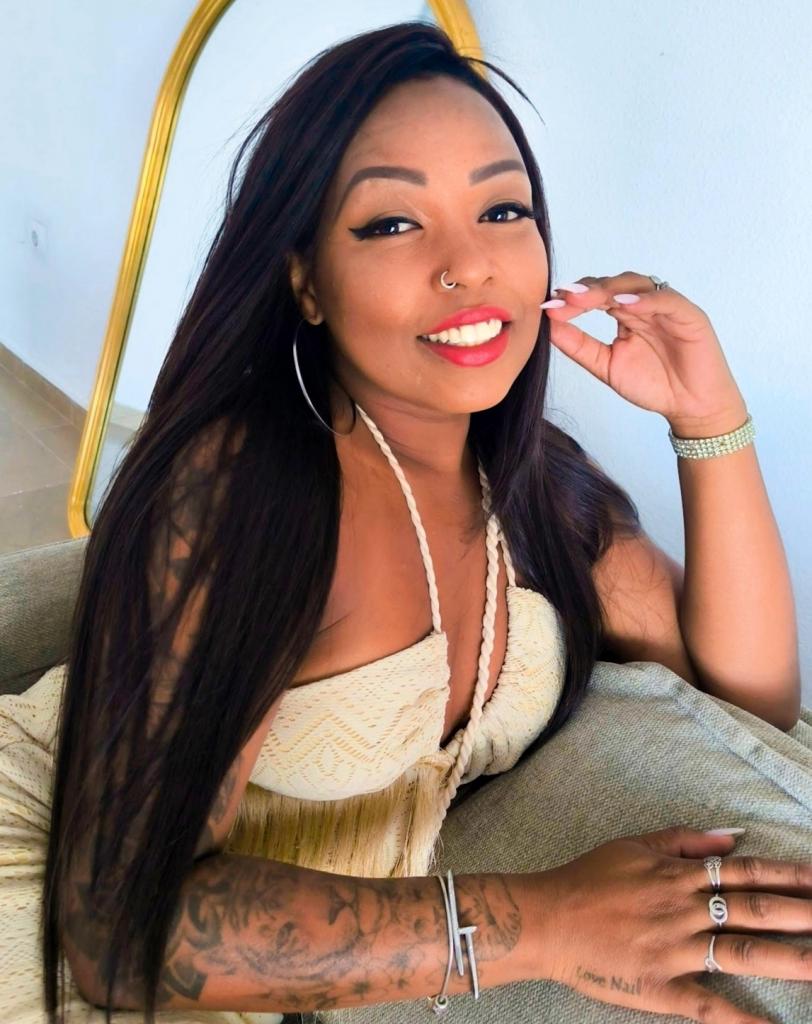 Chica busca chico en Málaga: Chica busca chico