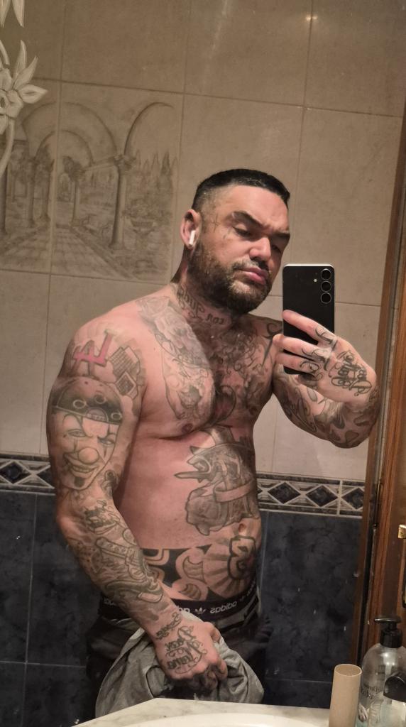 663298354: Chico busca chica en Valencia