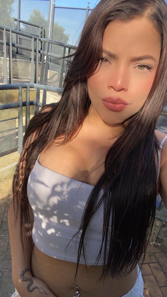 617508073: Chica busca chico en Las Palmas