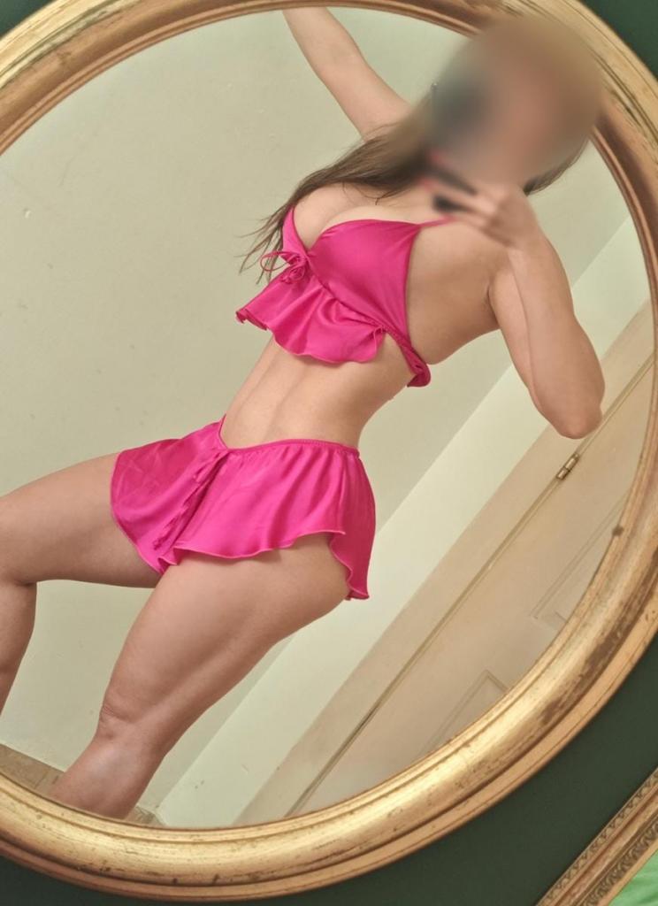 Chica busca chico en Almería: 
