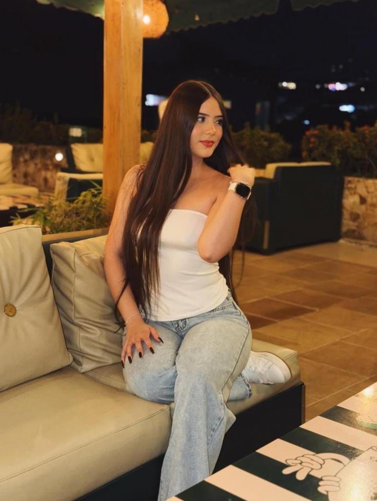 Chica busca chico en Tenerife: 