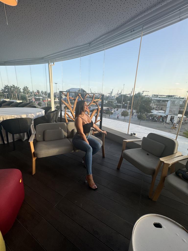 644672396: Chica busca chico en Málaga