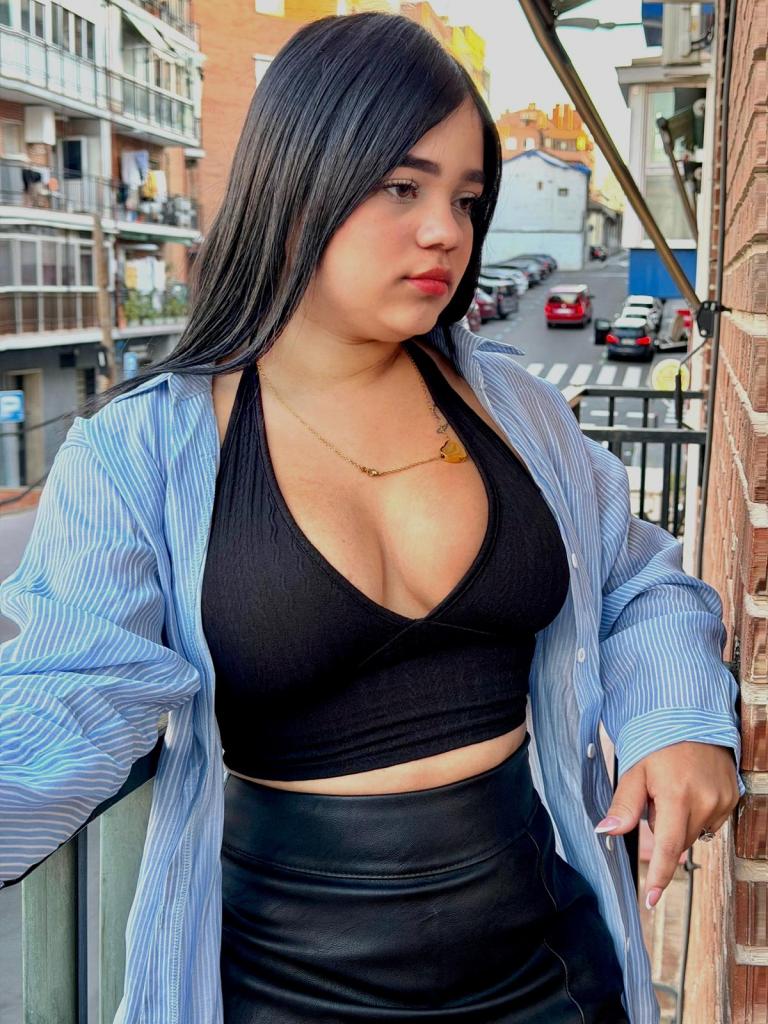 671379789: Chica busca chico en Madrid