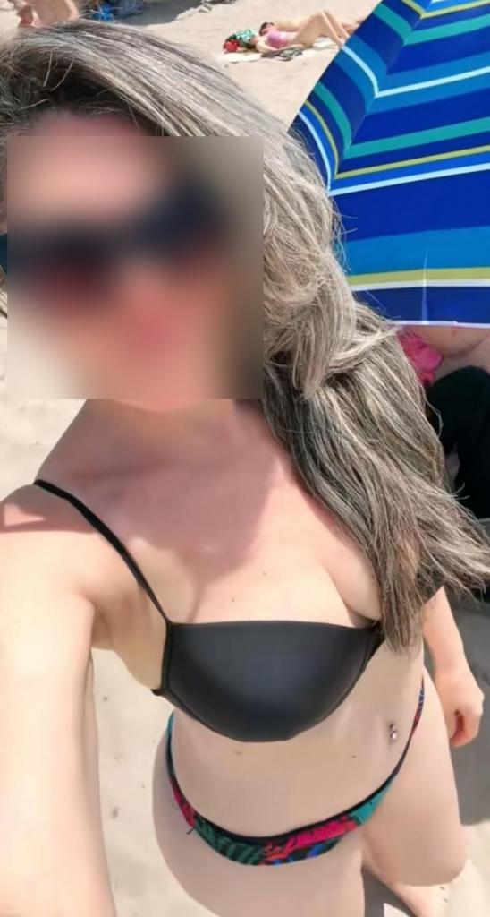 654126047: Chica busca chico en Barcelona