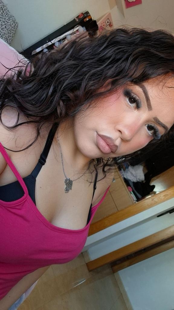 Chica busca chico en Murcia: 