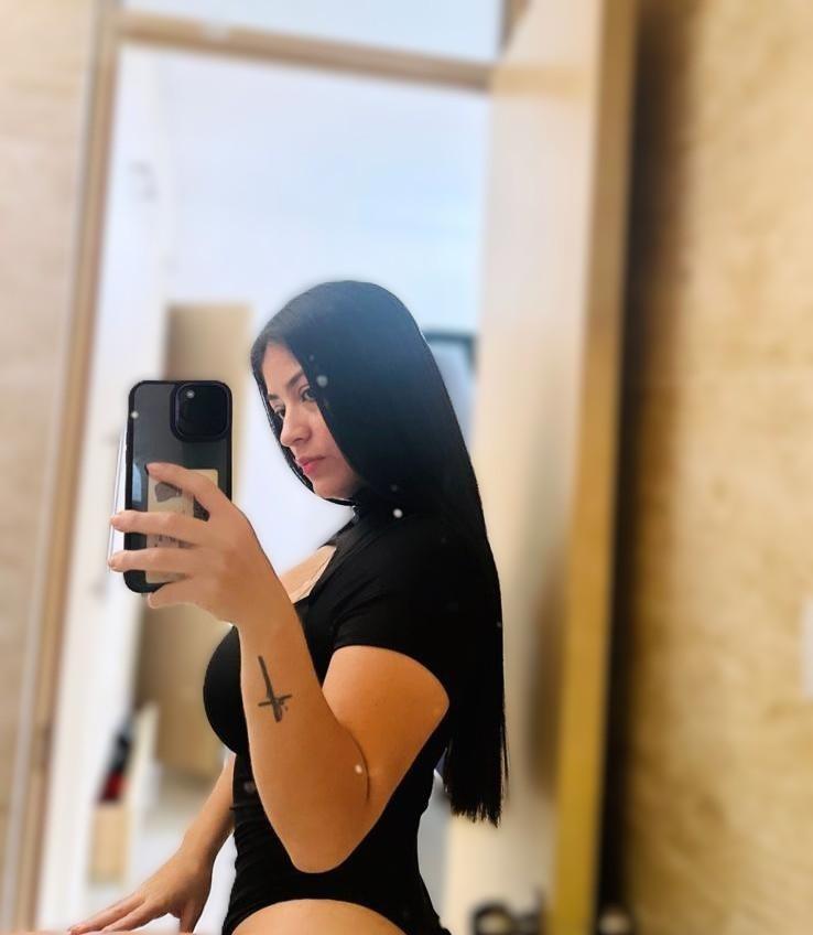 Chica busca chico en Tenerife: 