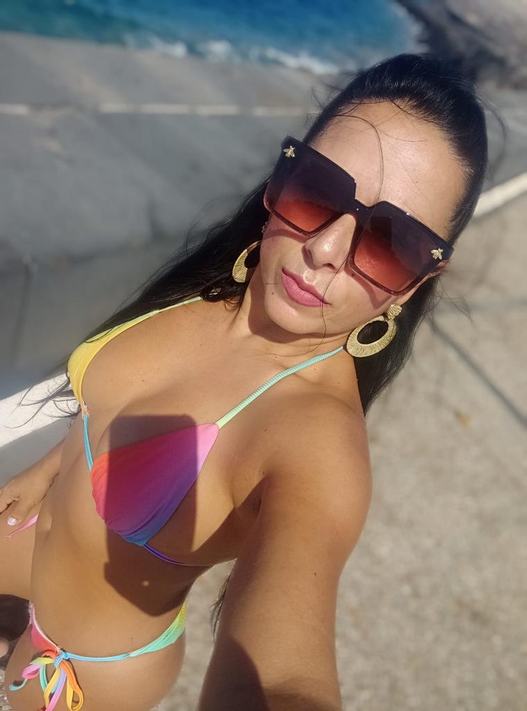634166093: Chica busca chico en Murcia
