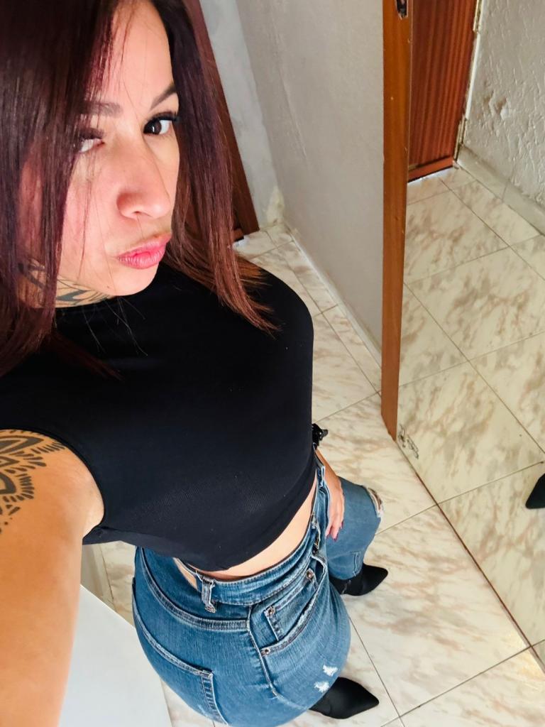 633038856: Chica busca chico en Madrid