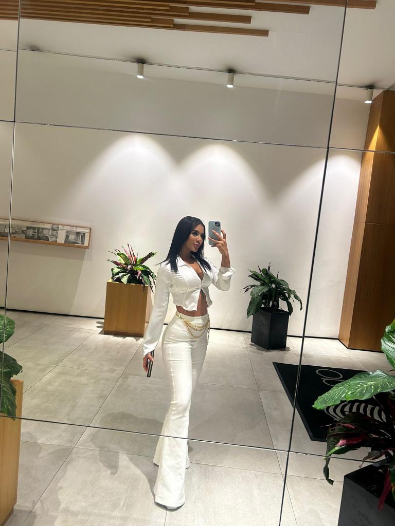 643693495: Chica busca chico en Madrid