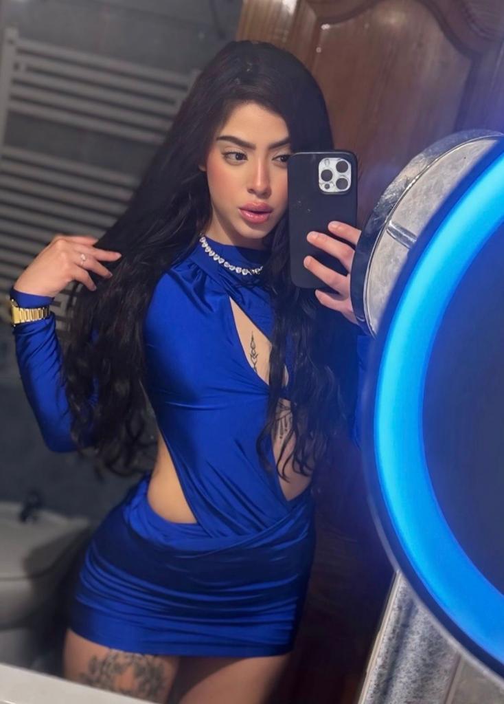 Chica busca chico en Ibiza: 